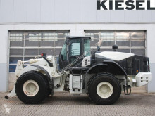Kolový nakladač Hitachi ZW330-5