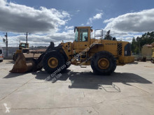 Pá carregadora sobre pneus Volvo L 220 E
