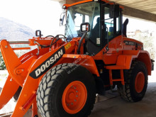 Doosan DL 200 lastik tekerli yükleyici ikinci el araç