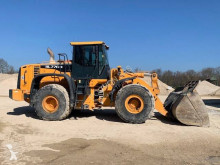 Lastare på däck Hyundai HL 770-9