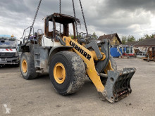 Liebherr L566 chargeuse sur pneus accidentée