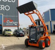 Mini pala cargadora Locust 752