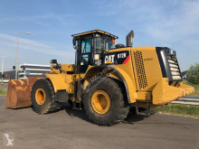 Caterpillar 972K pá carregadora sobre pneus usada