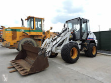 Caterpillar 908 kolový nakladač použitý