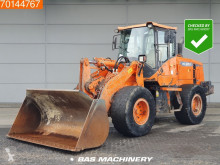 Doosan DL 250 chargeuse sur pneus occasion