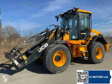 Pá carregadora sobre pneus JCB 413 S T4F