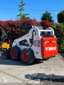 Pala cargadora Bobcat S175 mini pala cargadora usada