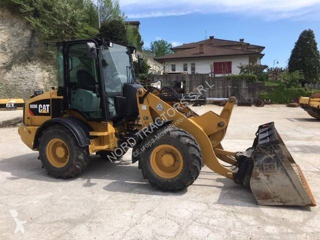 Pala Caterpillar 908M