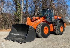 Hitachi loader