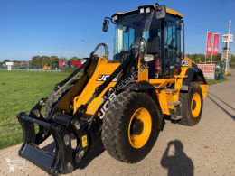 JCB411