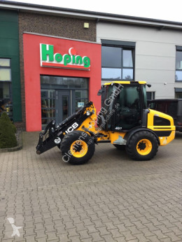 JCB407