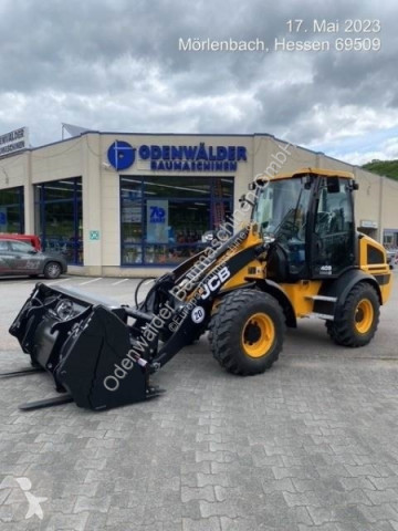 JCB409