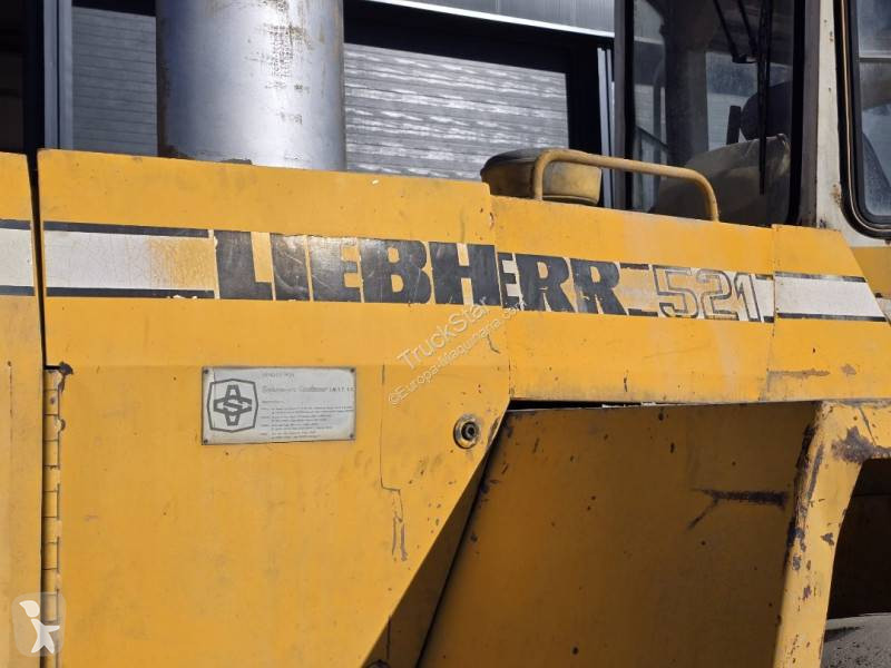 Pá carregadora Liebherr L521