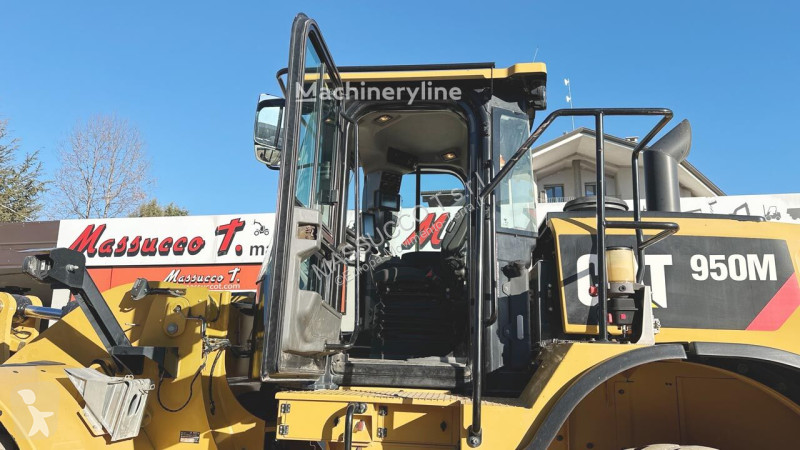 Shovel Caterpillar 950M