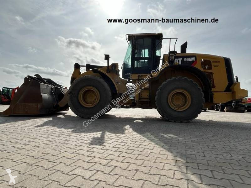 Shovel Caterpillar 966 M