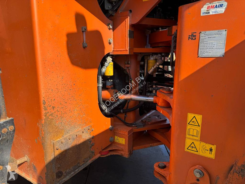 Shovel Hitachi 550-6