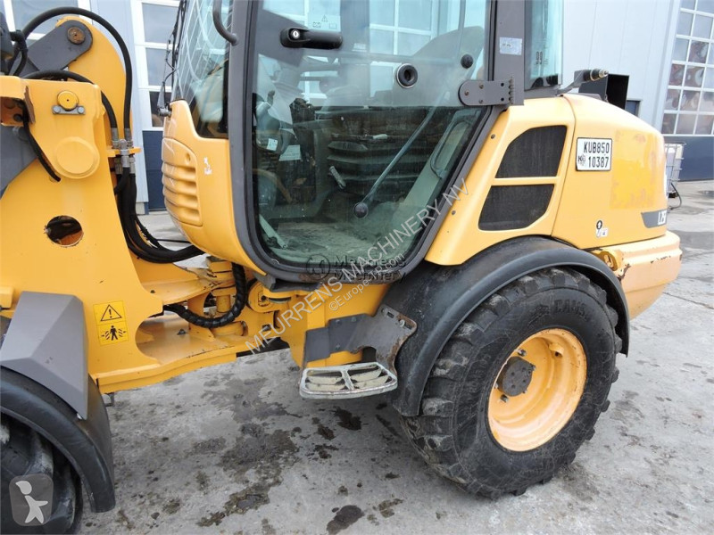 مُحمّلة Volvo L25F + FORK