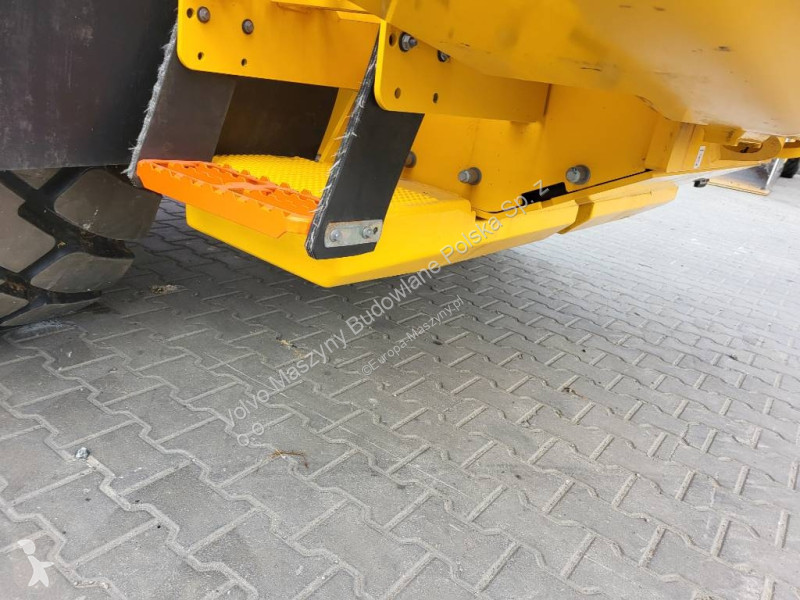 Nakladač Volvo L150H