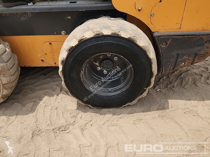 مُحمّلة Case SV340