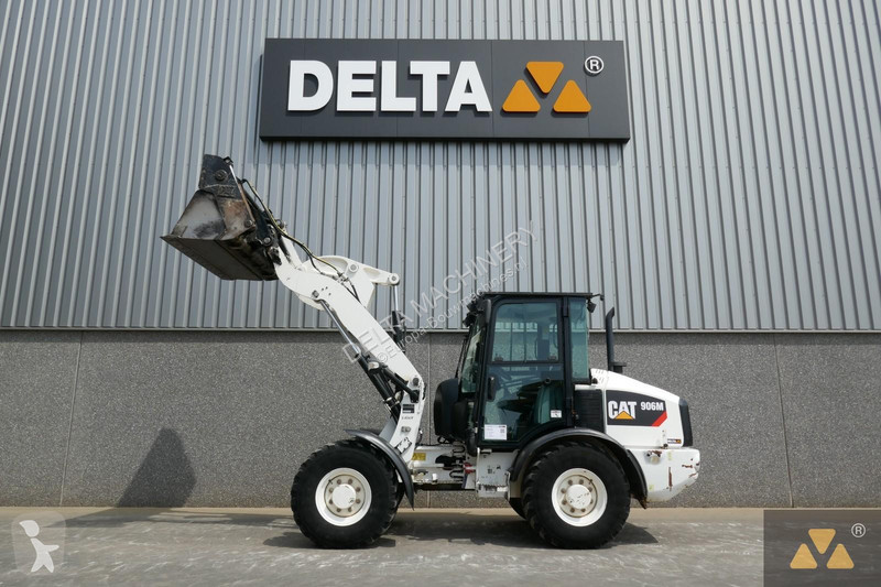 Shovel Caterpillar M