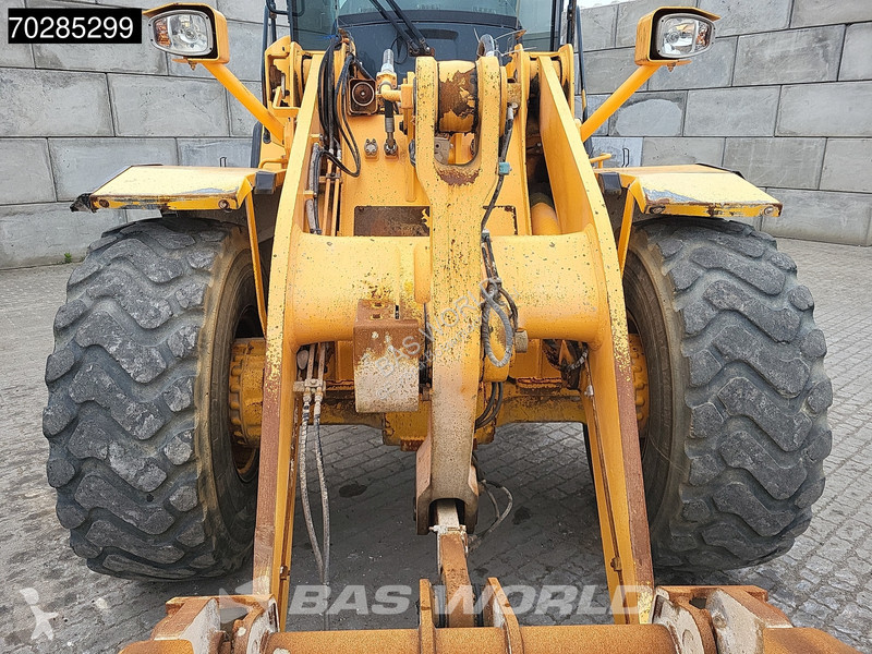 Shovel Hyundai HL955