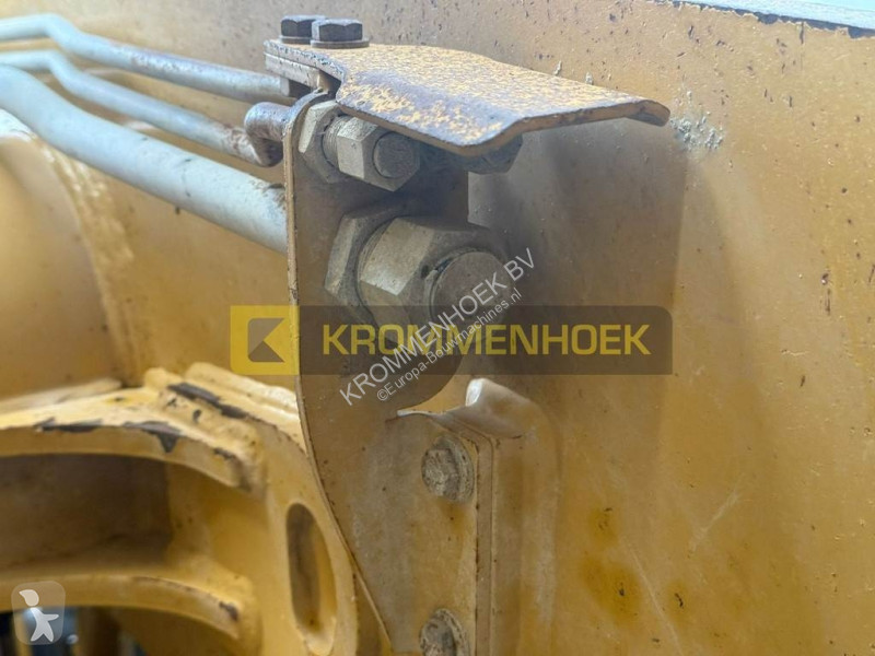 Shovel Caterpillar