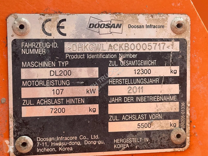Pá carregadora Doosan 4X4, CE, 6117 HOURS