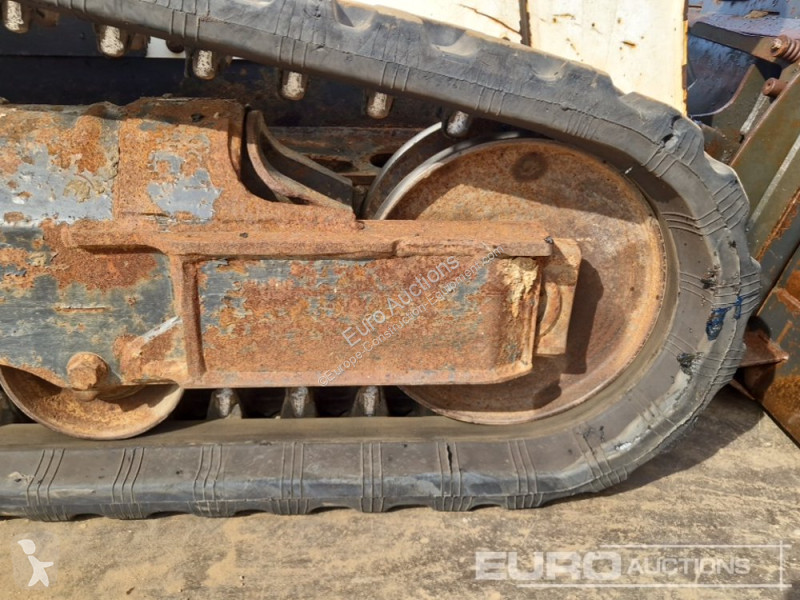 Shovel Bobcat T590