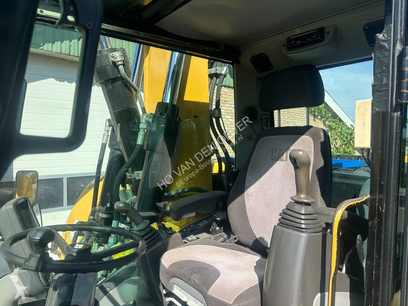 Excavator Caterpillar D