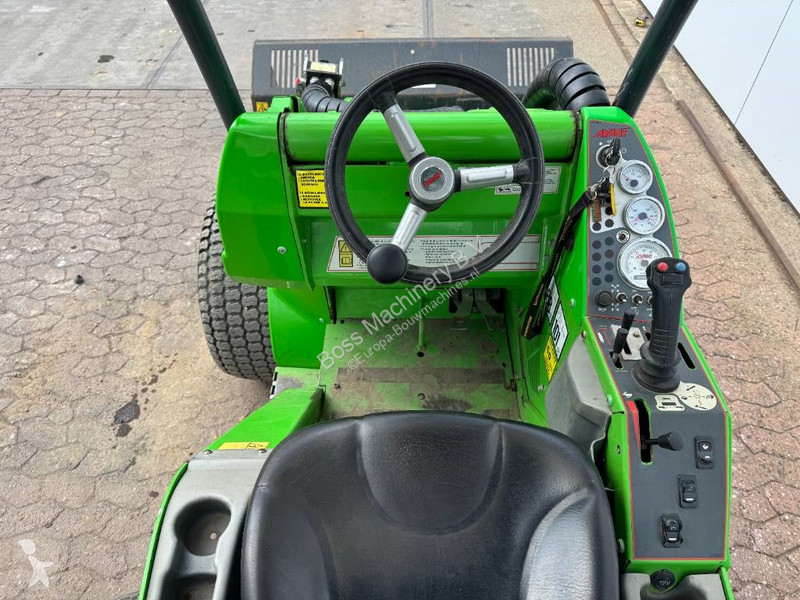 Pá carregadora Avant tecno M Opti Drive -...