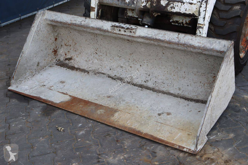 Shovel Bobcat