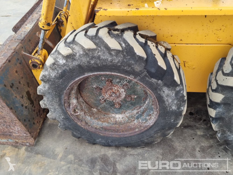 Nakladač Yanmar Y10W-1
