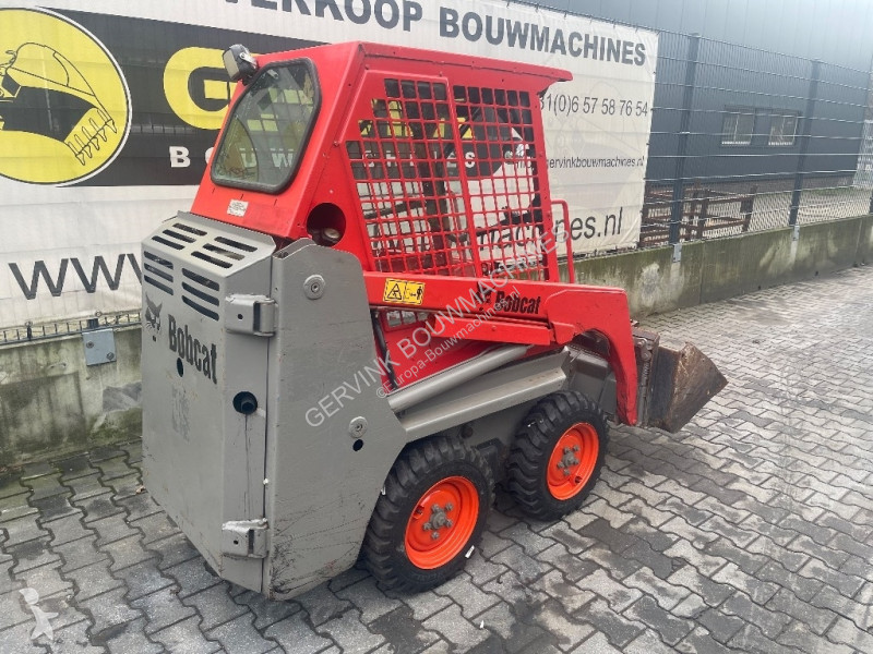 Shovel Bobcat