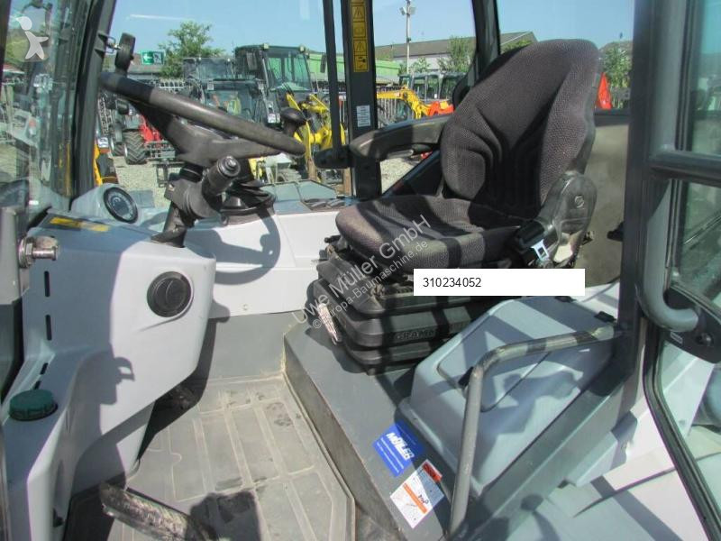 مُحمّلة Kramer 750 Radlader 26.000€ netto 5075