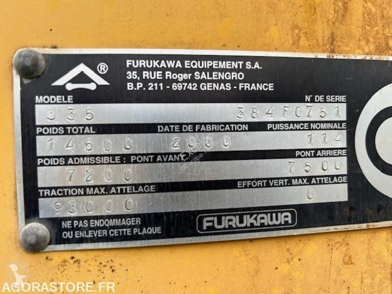 Chargeuse Furukawa 335