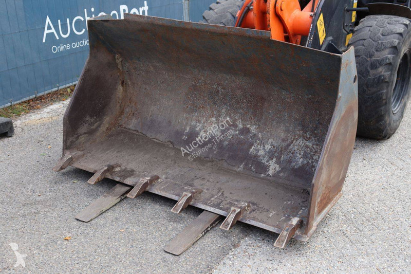 Pá carregadora Komatsu WA70-7