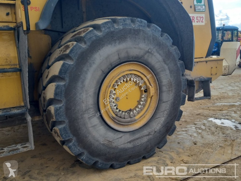 Nakladač Caterpillar 980M