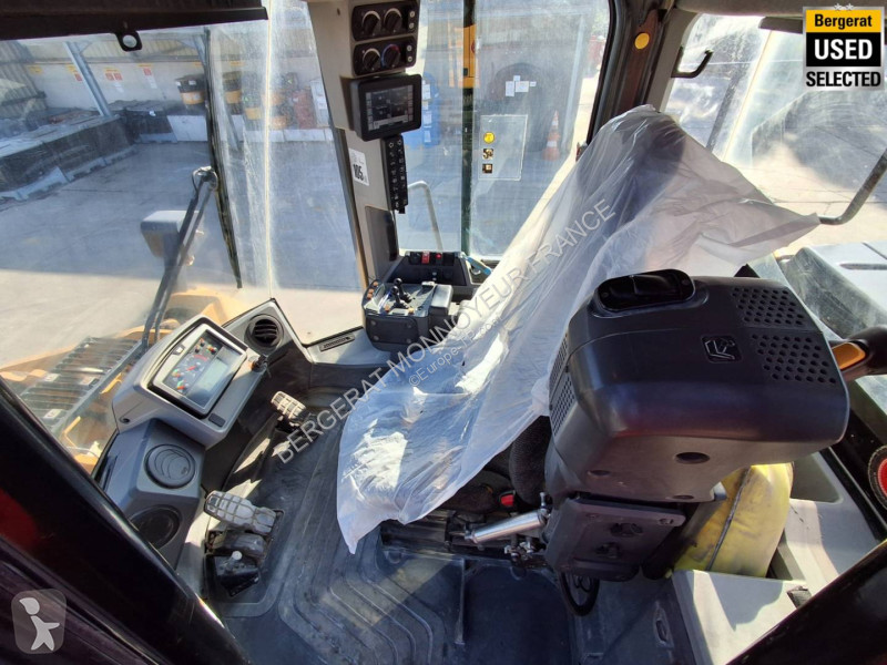 Chargeuse Caterpillar 972M XE