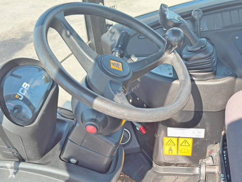 Nakladač JCB t4 * RADLADER * 4x4 * TOPZUSTAND