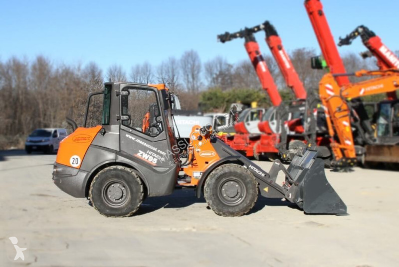 Ładowarka Hitachi