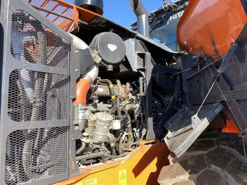 Nakladač Hitachi 5