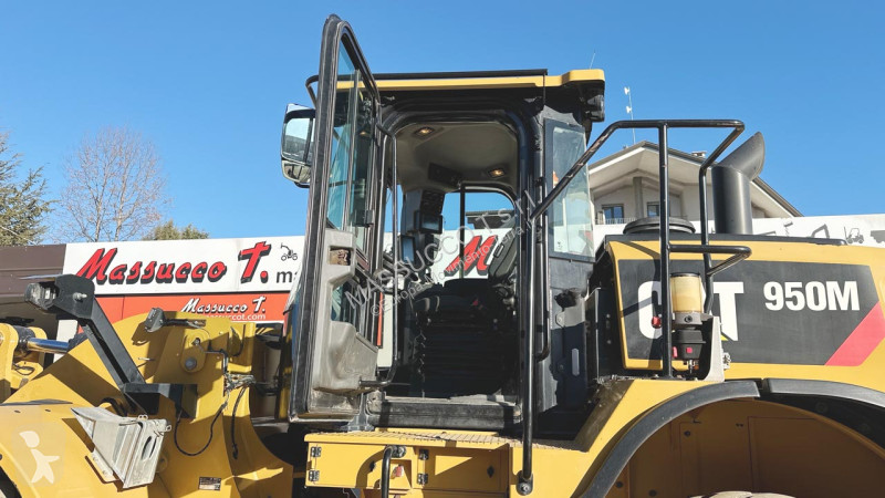 Pala Caterpillar 950M