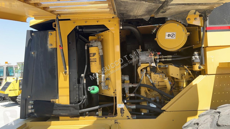 مُحمّلة Caterpillar 4X4