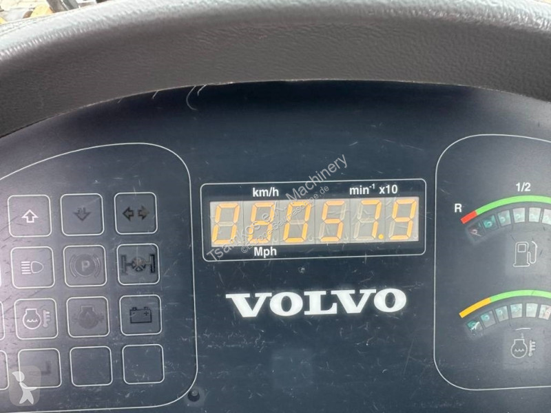 مُحمّلة Volvo B PRO 3er Kreis...