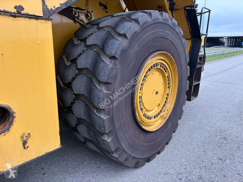 Nakladač Caterpillar 988K