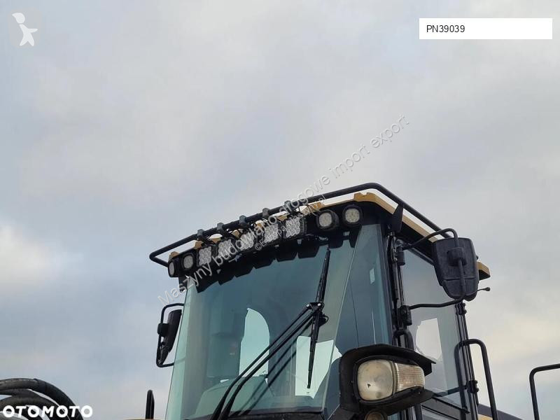 Chargeuse Caterpillar 982M