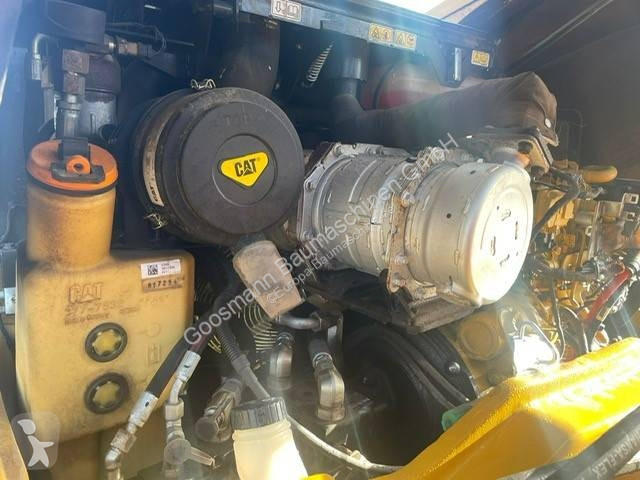 Nakladač Caterpillar 907 M