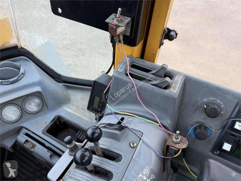 Фронтальный погрузчик Volvo quick coupler