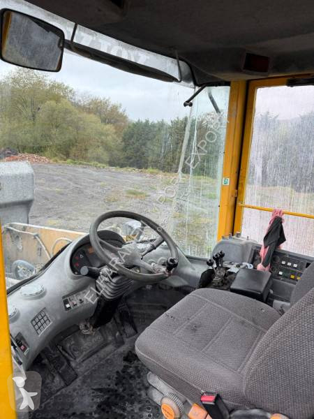 Pala cargadora Volvo 121 17000KG