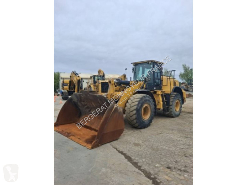 Nakladač Caterpillar 972M XE